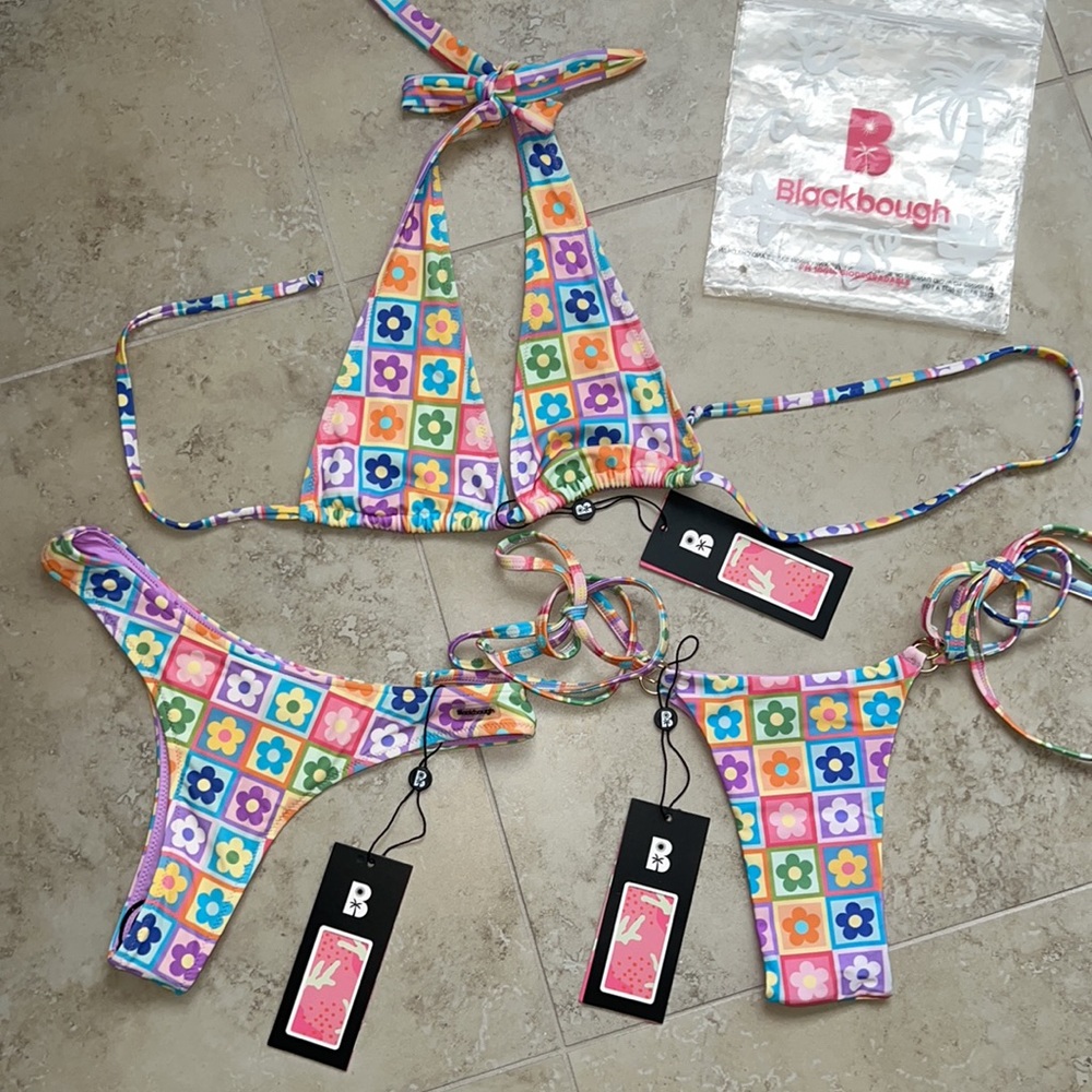 Blackbough swim bikini top and two bottom - Picture 4 of 17